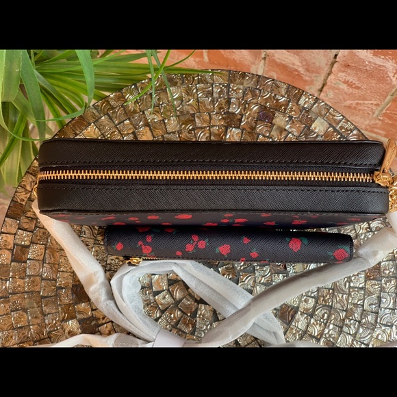 Michael kors floral print  crossbody bag+wallet - Picture 7 of 8